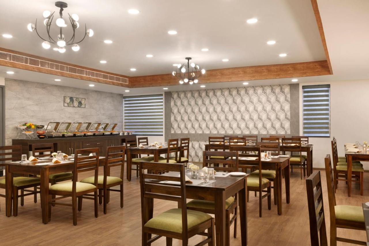 Click Hotel Jaipur, Raja Park Exterior photo
